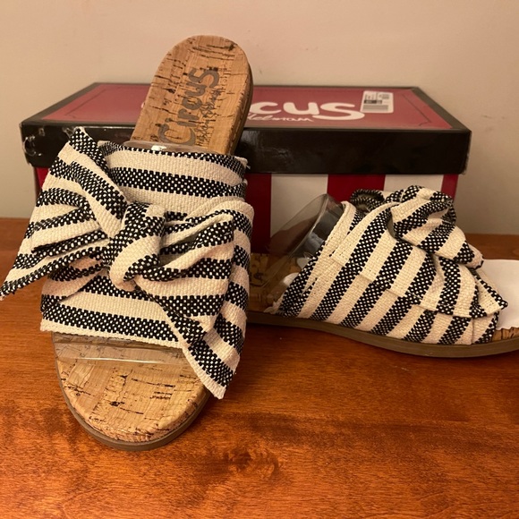 Sam Edelman Circus Ninette Sandal 9.5 NEW - Picture 1 of 2
